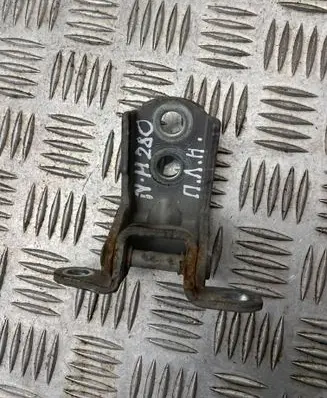 Nissan Murano Z51 Front door lower hinge 
