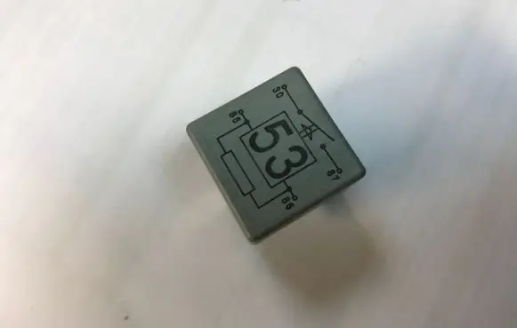 Volkswagen Golf IV Other relay 141951253B 20240072