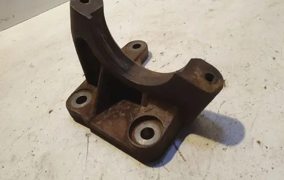 Volvo S60 Driveshaft support bearing bracket 30711363