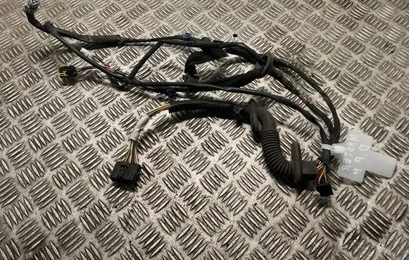 Renault Master II Front door wiring loom 