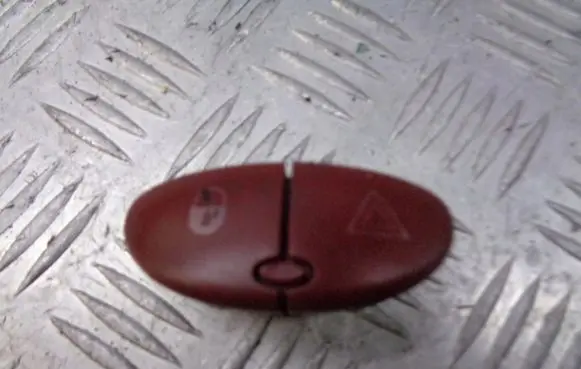 Citroen Xsara Picasso Hazard light switch