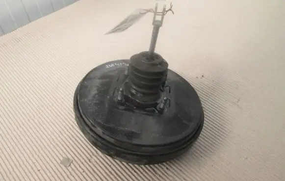 Dacia Logan I Brake booster