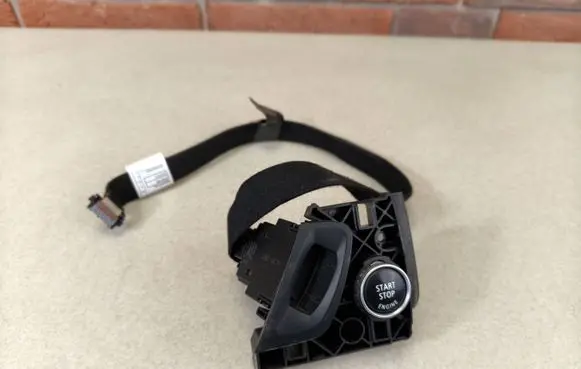 BMW X5 E70 Ignition lock 9177973 6966714