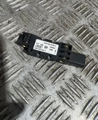 Audi A6 S6 C5 4B Airbag deployment crash/impact sensor 4B0959643C 290402