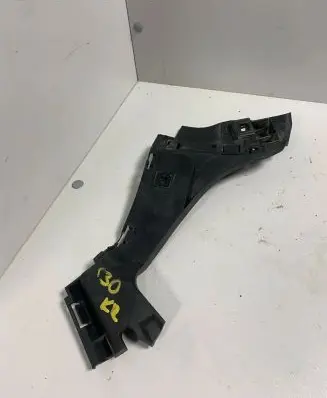 Volvo C30 Rear bumper mounting bracket 30655937