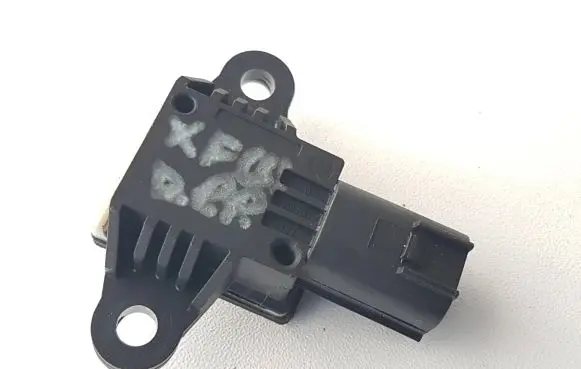 Jaguar XF X250 Airbag deployment crash/impact sensor CK5214C676AA 12142013 0E80FAB1