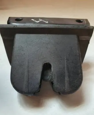 Audi A6 S6 C5 4B Tailgate/trunk/boot lock/catch/latch 4B9827505E