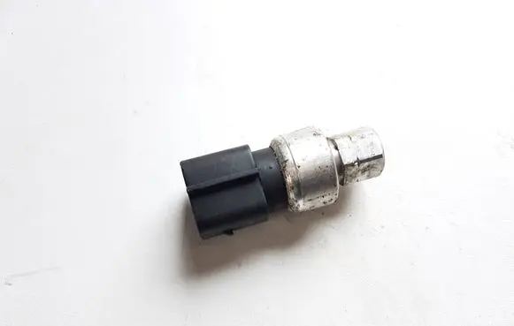 Volvo S40 Air conditioning (A/C) pressure sensor 7S4319D594AA