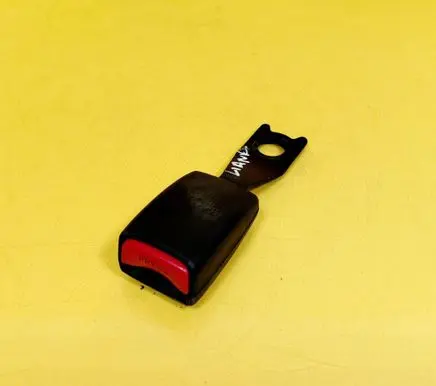 Suzuki Liana Front seatbelt buckle 