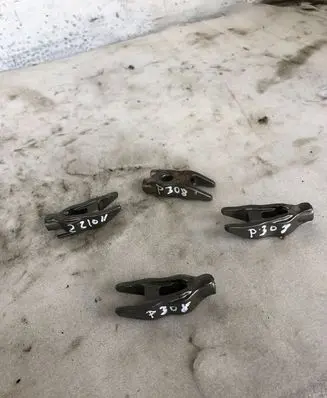Peugeot 308 Fuel Injector clamp holder 9811760780