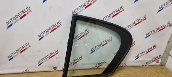 BMW 1 F20 F21 Rear vent window glass 7269561