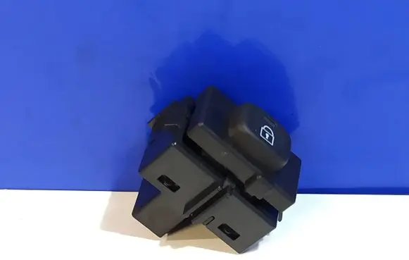 Volvo V60 Central locking switch button 31343107