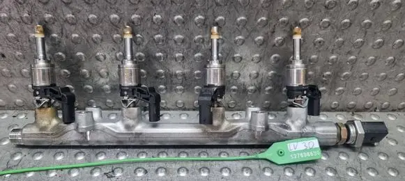 Audi A3 8Y Fuel main line pipe S27698630 05E133320B 04E906036AT