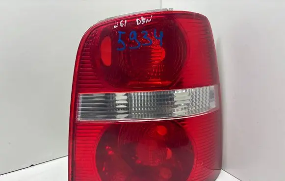 Volkswagen Touran I Rear/tail lights 1T0945096G