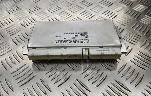 Mercedes-Benz C W202 ABS control unit/module 0195453132