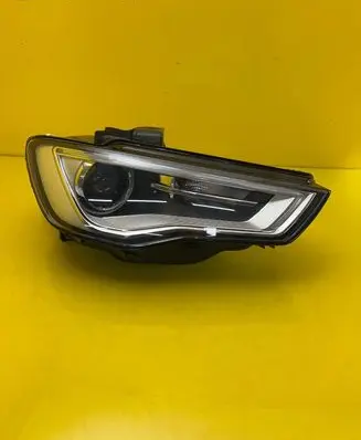 Audi A3 S3 8V Headlight/headlamp 8V0941044P