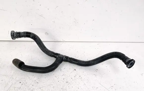 Porsche Macan (95B) Breather/breather pipe/hose 94611302230