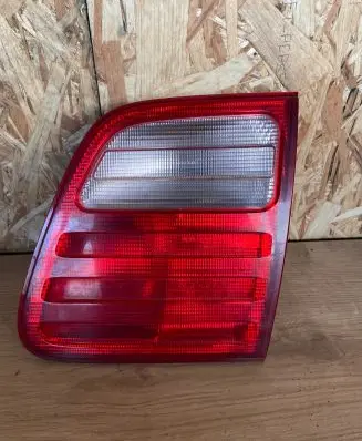 Mercedes-Benz E W210 Tailgate rear/tail lights A2108202464