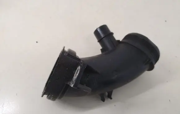 Citroen C4 Cactus Turbo air intake inlet pipe/hose 9684362180