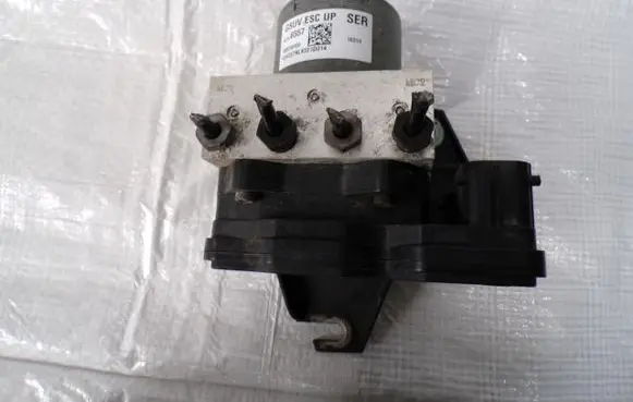 Opel Mokka ABS Pump