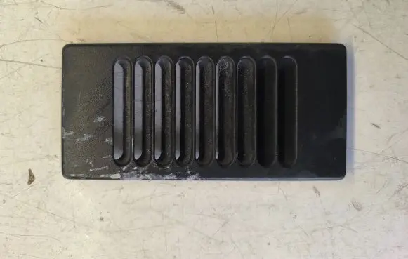 Opel Vivaro Rear air vent grill 788546059R 93450702