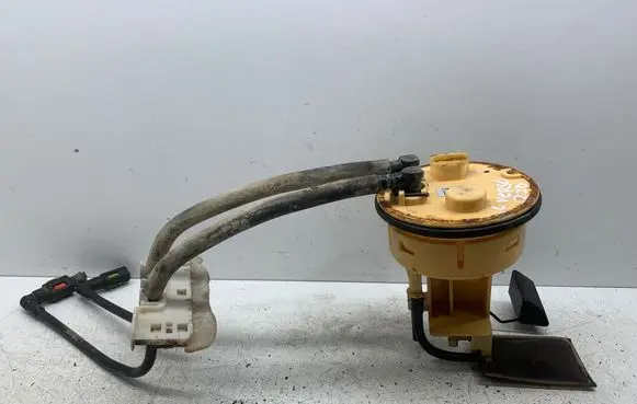 Toyota Corolla Verso E121 Fuel level sensor 770100F010