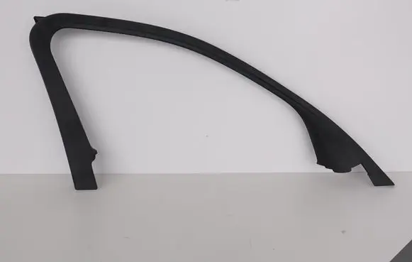 BMW 3 G20 G21 Front door glass trim molding 7447171