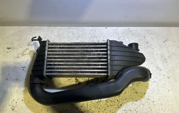 Opel Astra H Intercooler radiator 13128926 E294 1904B