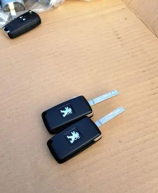 Peugeot 308 Ignition key/card 