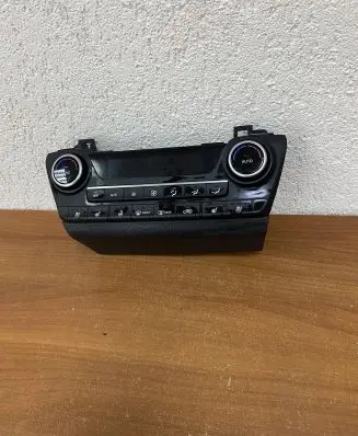 Hyundai Tucson TL Interior fan control switch 97250D3XXX E479