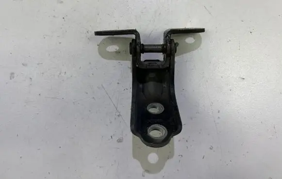 Hyundai ix35 Front door upper hinge