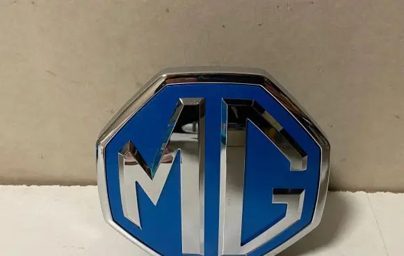 Manufacturer badge logo/emblem