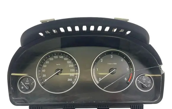 BMW X4 F26 Speedometer (instrument cluster) 6844009