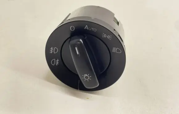 Volkswagen Tiguan Light switch 1K0941431BM