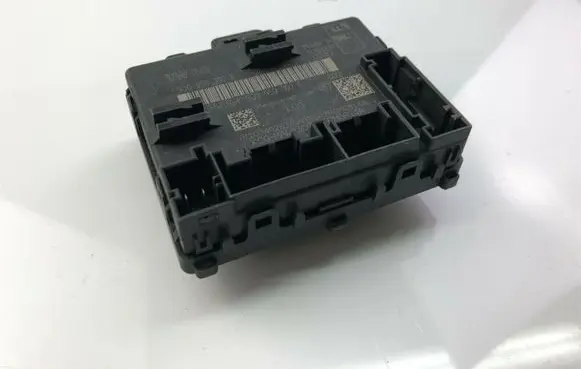 Volkswagen Golf VII Other control units/modules 5Q0959392F G1992