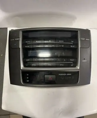 Lexus IS 220D-250-350 Interior fan control switch 8401053260