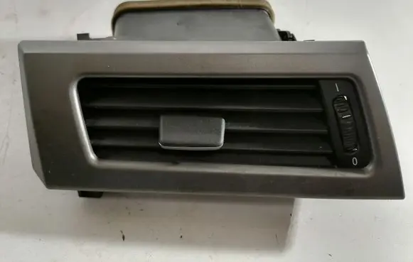 BMW 5 E60 E61 Dashboard side air vent grill/cover trim 6910731 64226910731
