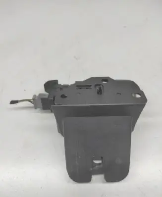 Audi A6 S6 C6 4F Tailgate/trunk/boot lock/catch/latch 4F9827520A