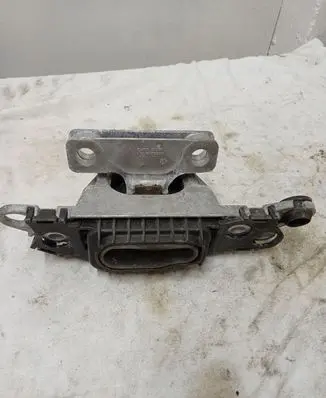 Chevrolet Volt II Engine mounting bracket 23339695