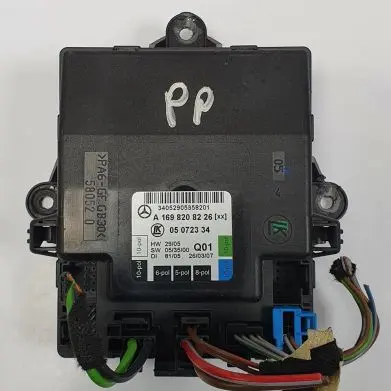 Mercedes-Benz B W245 Door control unit/module A1698208226