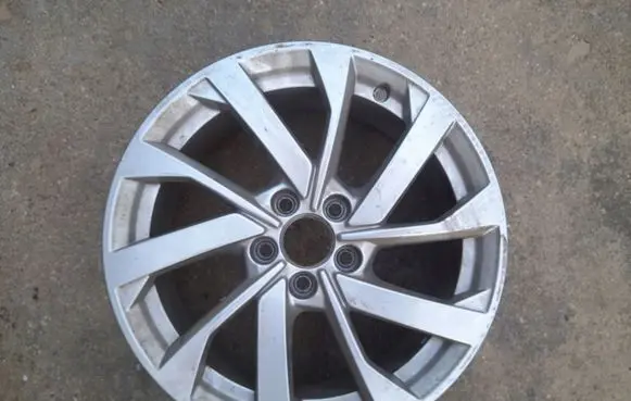 Audi A1 R16 alloy rim 82A601025B