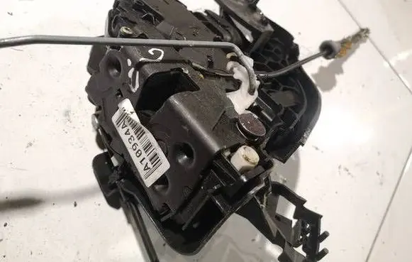 Volvo S40 Rear door lock 30699112 985917-101