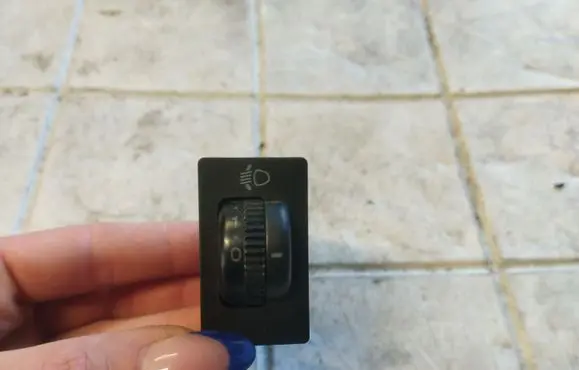 Toyota Corolla Verso AR10 Headlight level height control switch 8415202021 37139