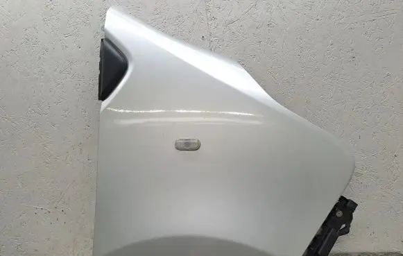 Renault Trafic III (X82) Fender