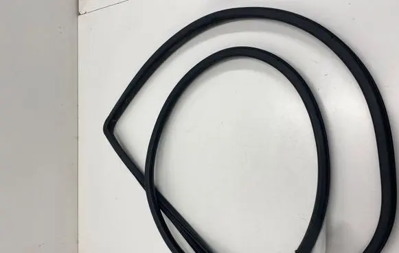 Subaru Forester SH Rubber seal rear door 