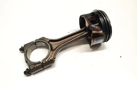 Audi Q7 4M Piston 06LL