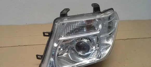 Nissan Pathfinder R52 Headlight/headlamp 1LL238056