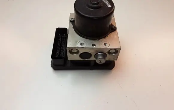 Nissan Navara ABS Pump 47660EB33A