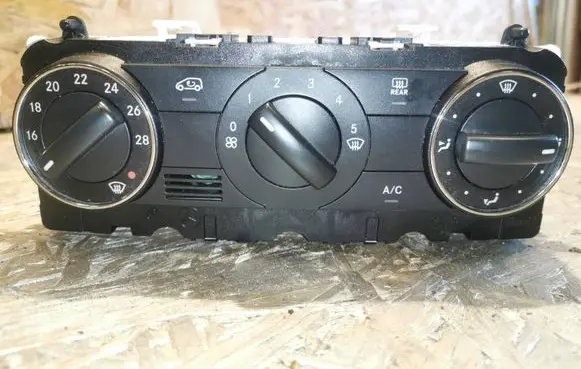 Mercedes-Benz B W245 Climate control unit A1698301785 69780012