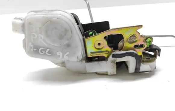 Mitsubishi Galant Front door lock